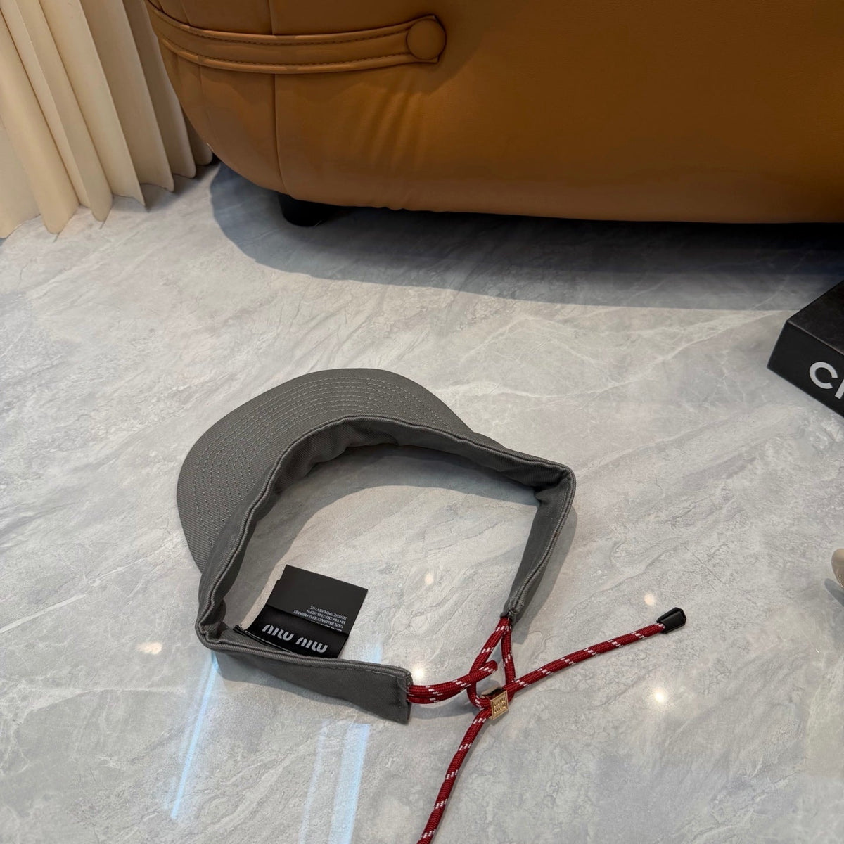 Visor - image 2