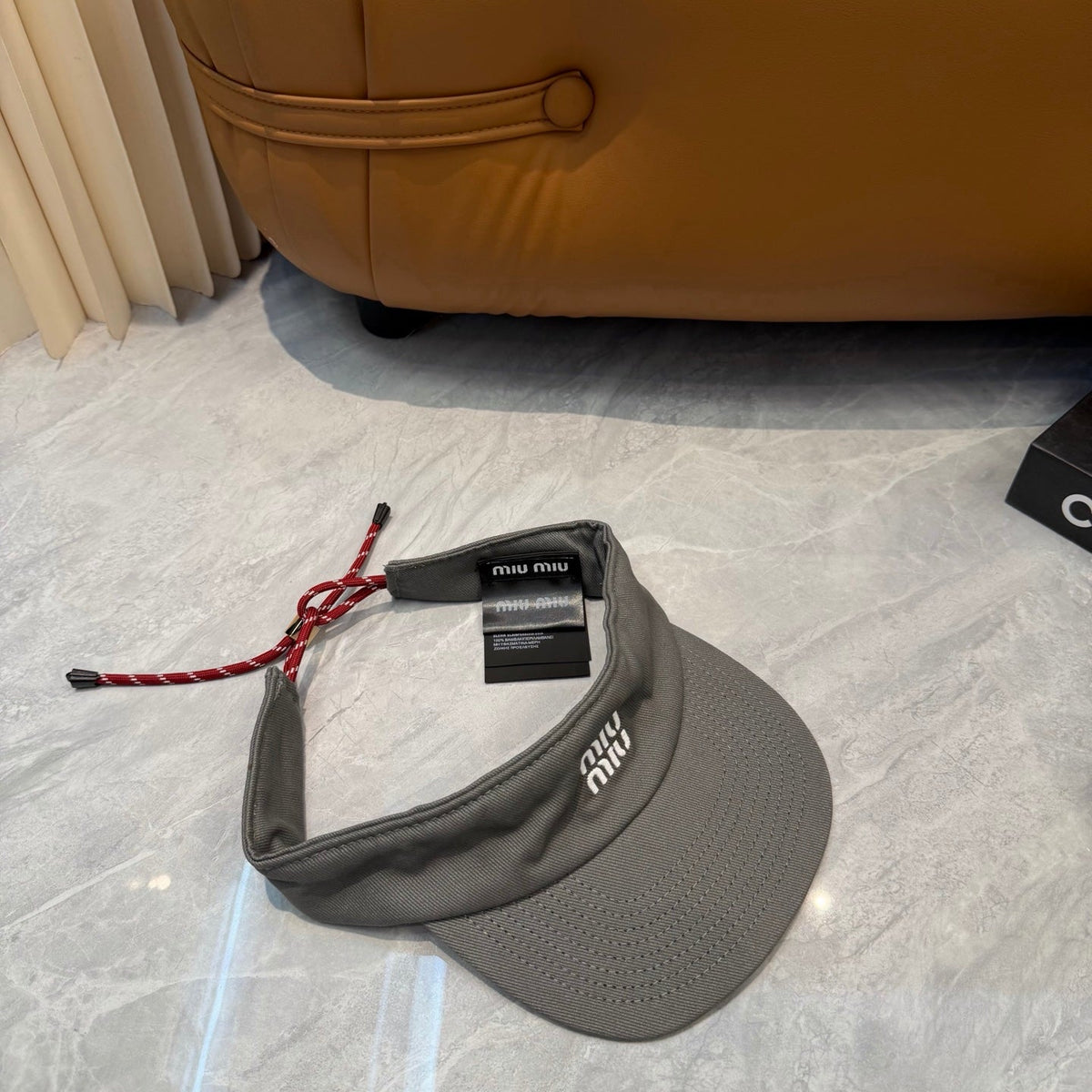 Visor - image 4