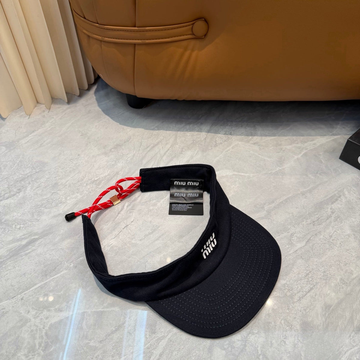 Visor - image 4