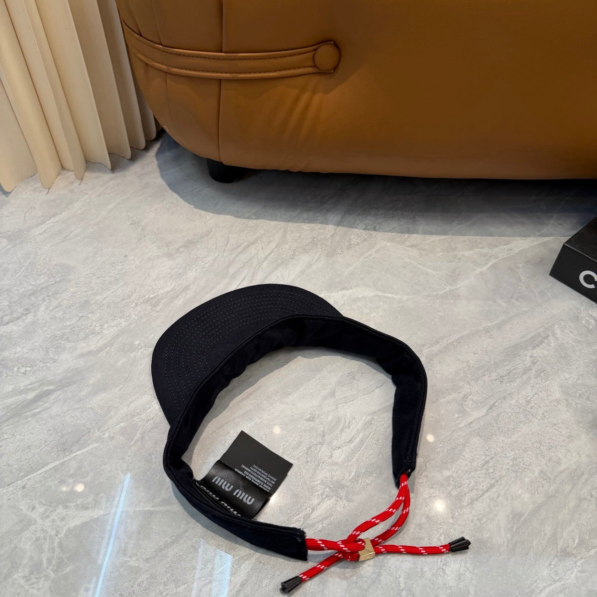Visor - image 2