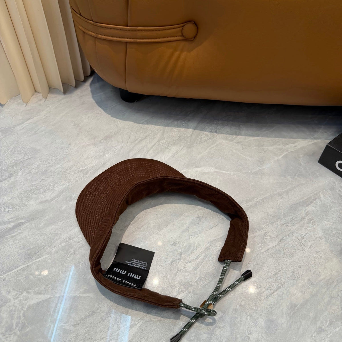 Visor - image 2