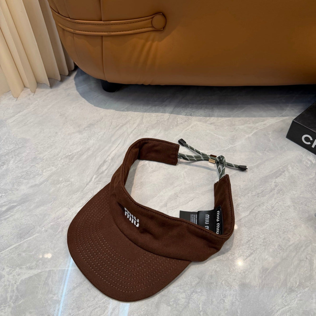Visor - image 5