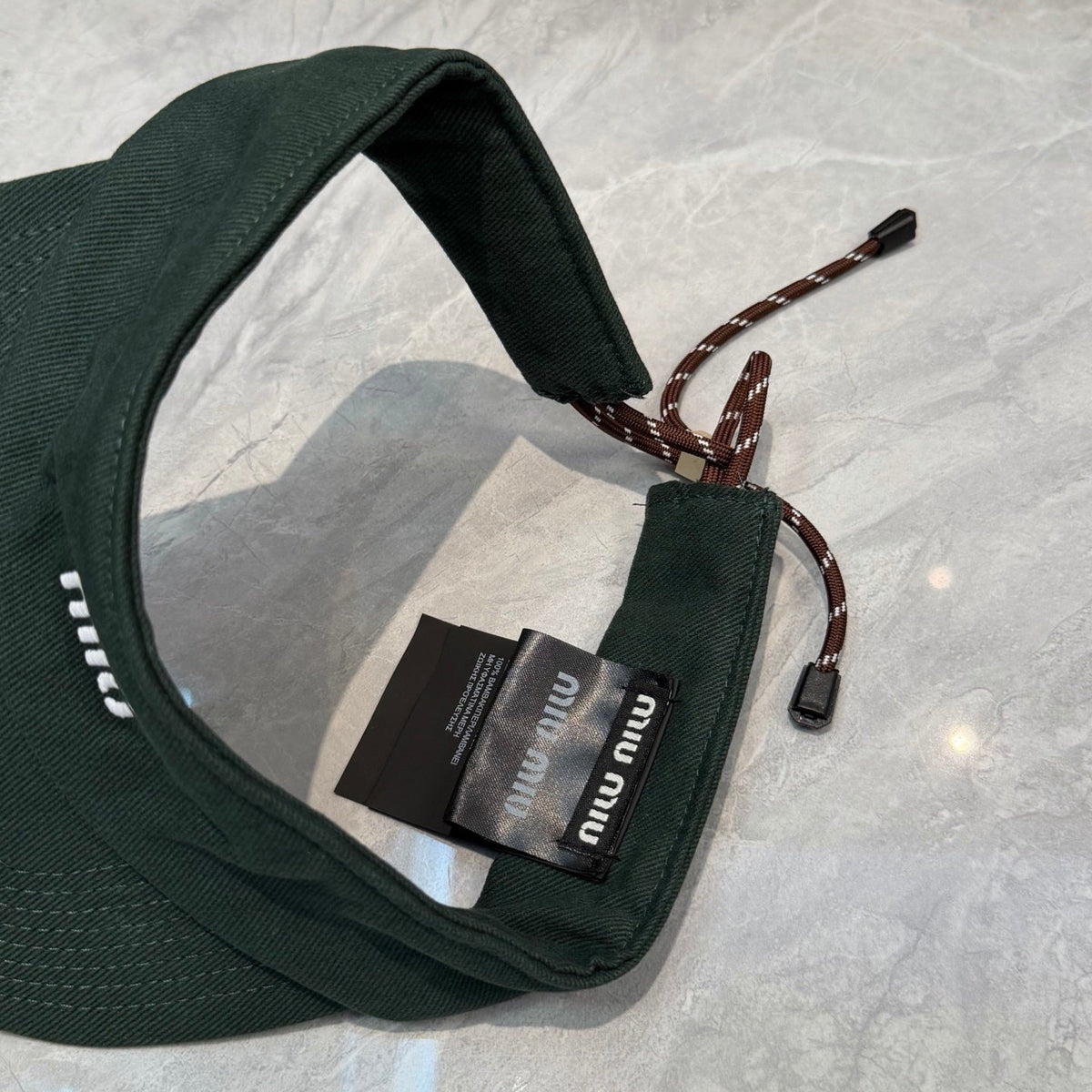 Visor - image 3