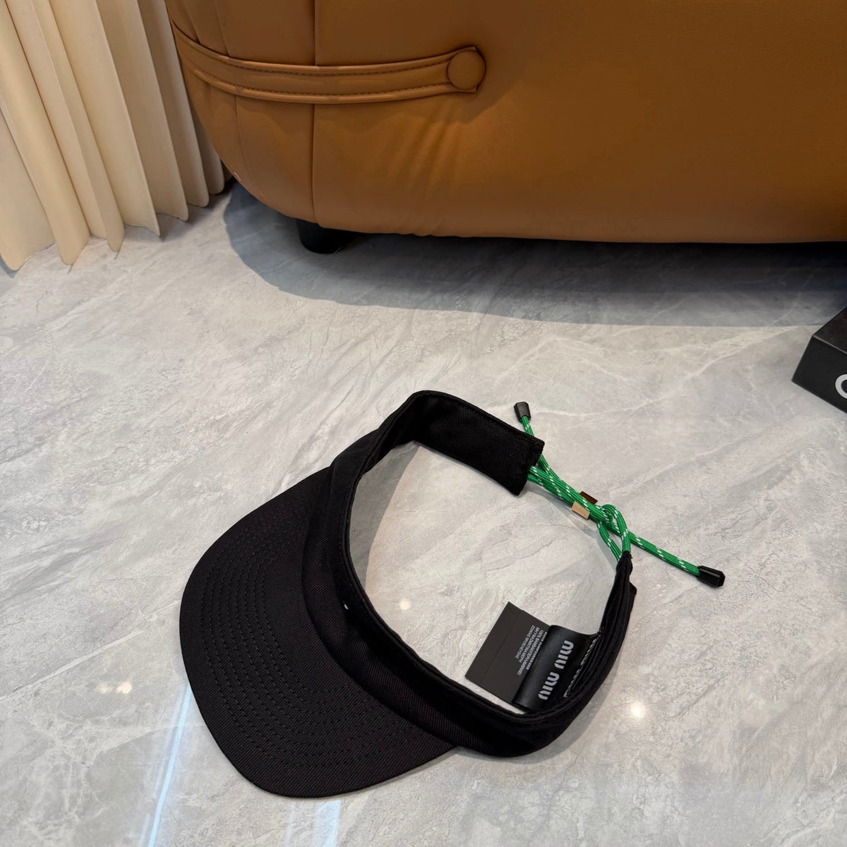 Visor - image 2