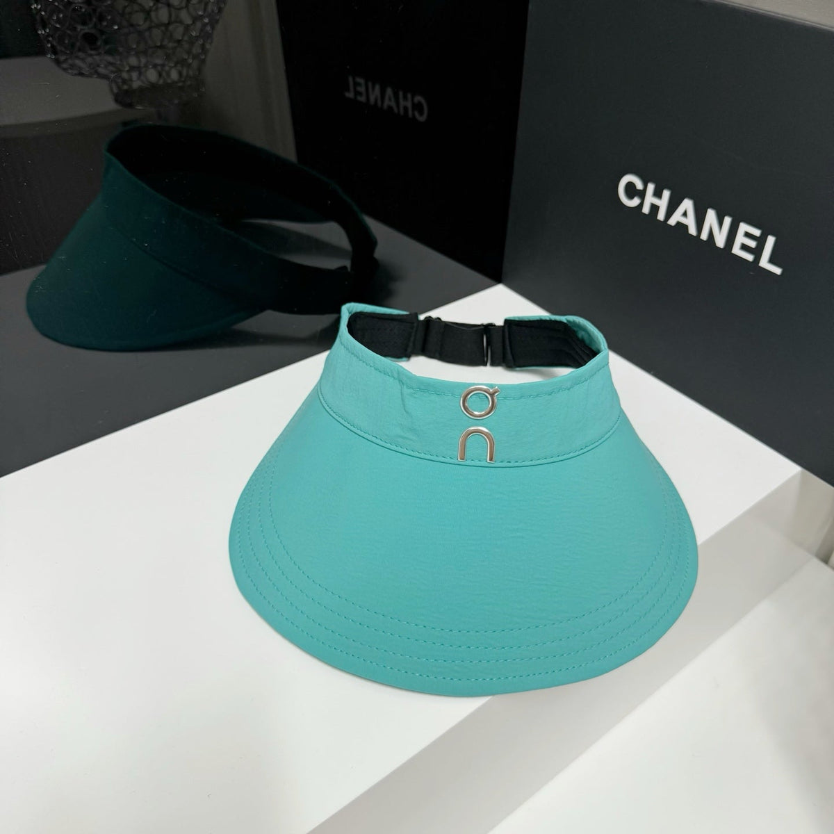 Visor - image 7