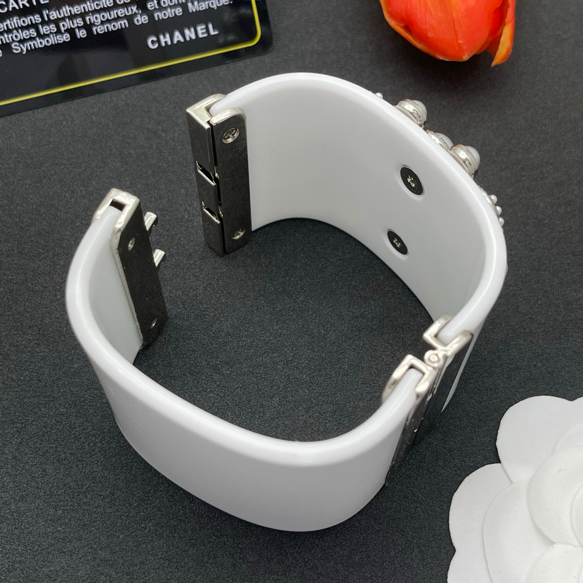Chanel style acrylic resin bracelets - product photo 6