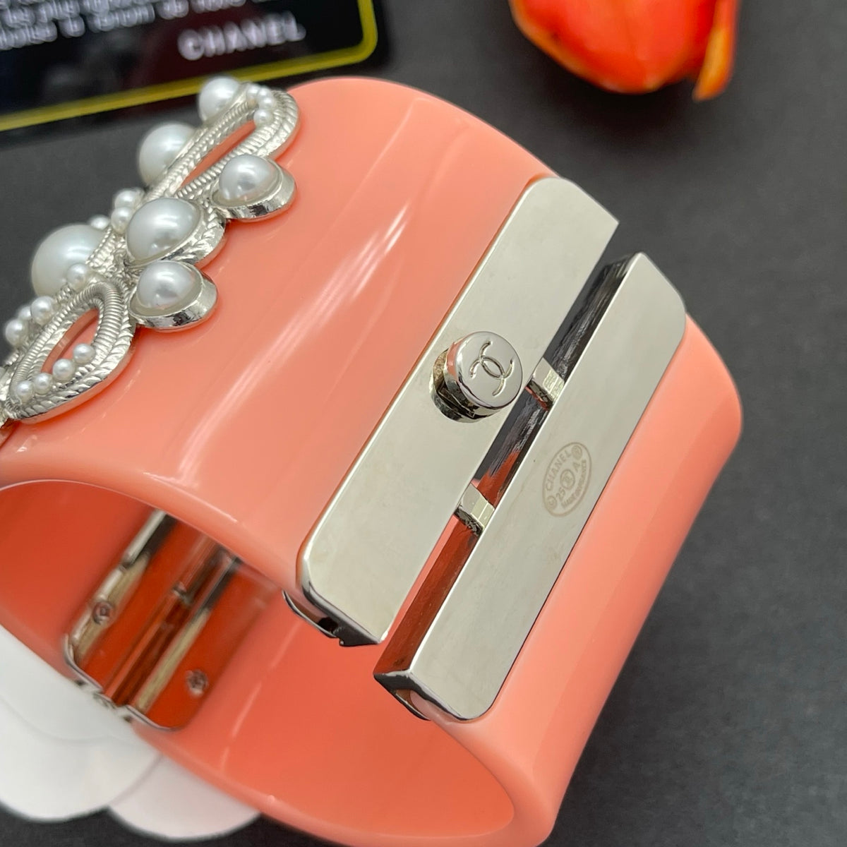 Chanel style acrylic resin bracelets - product photo 7