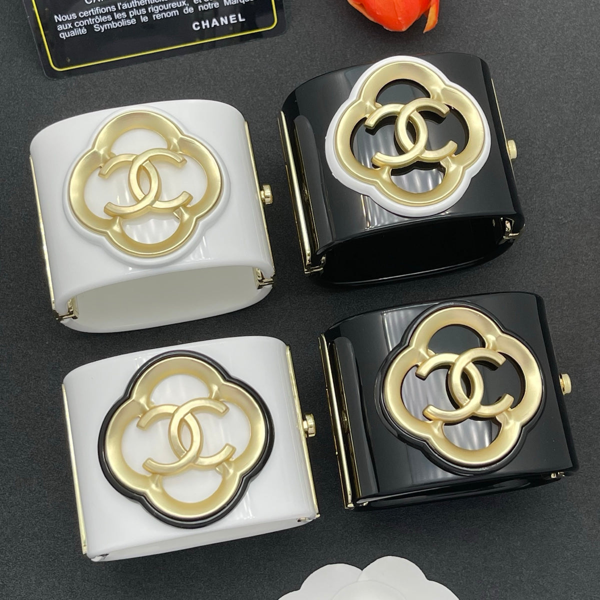 Chanel style acrylic resin bracelets - product photo 8