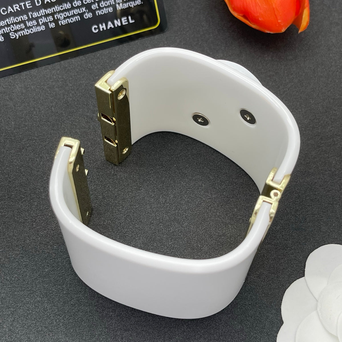 Chanel style acrylic resin bracelets - product photo 6