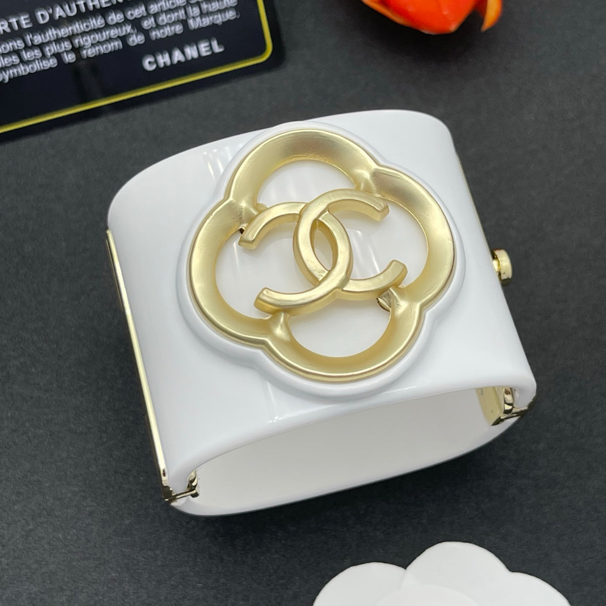 Chanel style acrylic resin bracelets - product photo 2