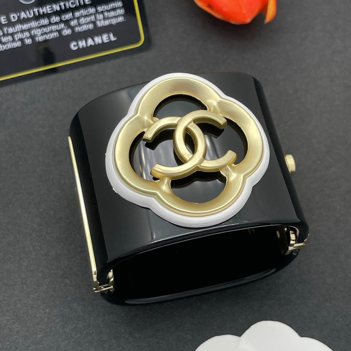Chanel style acrylic resin bracelets - product photo 2
