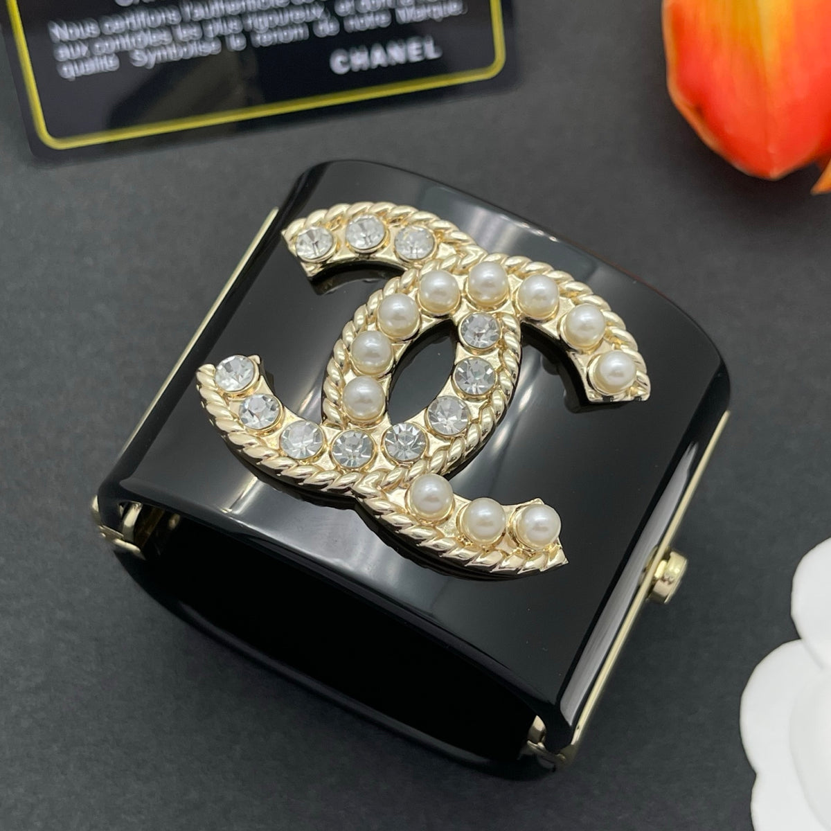 Chanel style acrylic resin bracelets - product photo 4