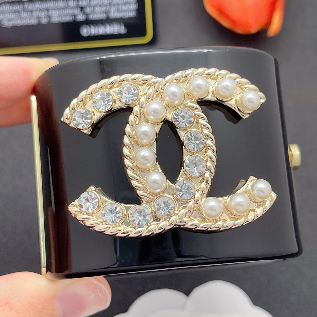 Chanel style acrylic resin bracelets - product photo 1