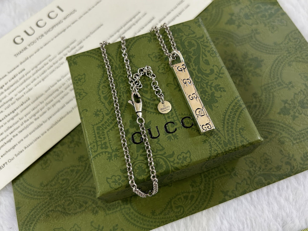 Gucci Skull Necklace - image 8